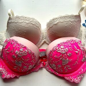 2 beautiful bras